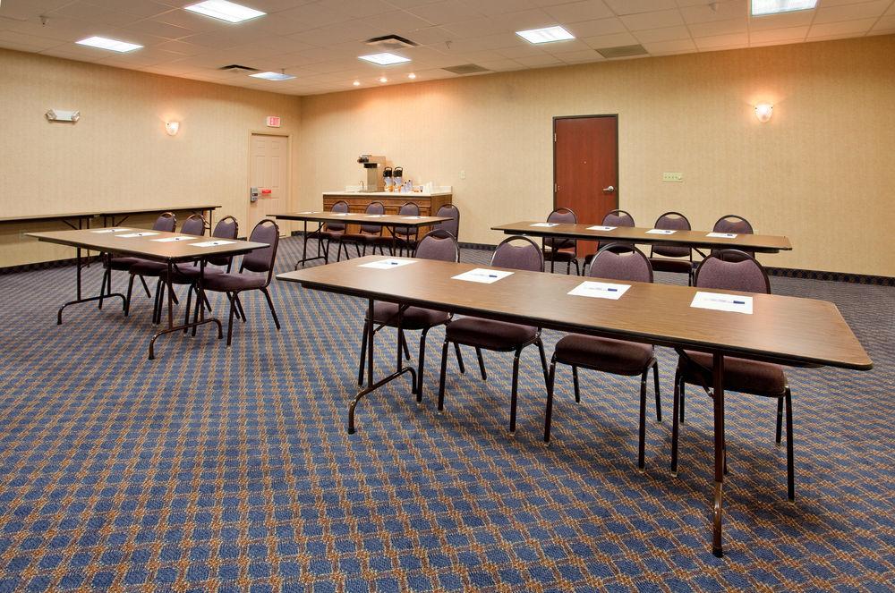 Holiday Inn Express Hotel & Suites Maryville By Ihg Exteriör bild