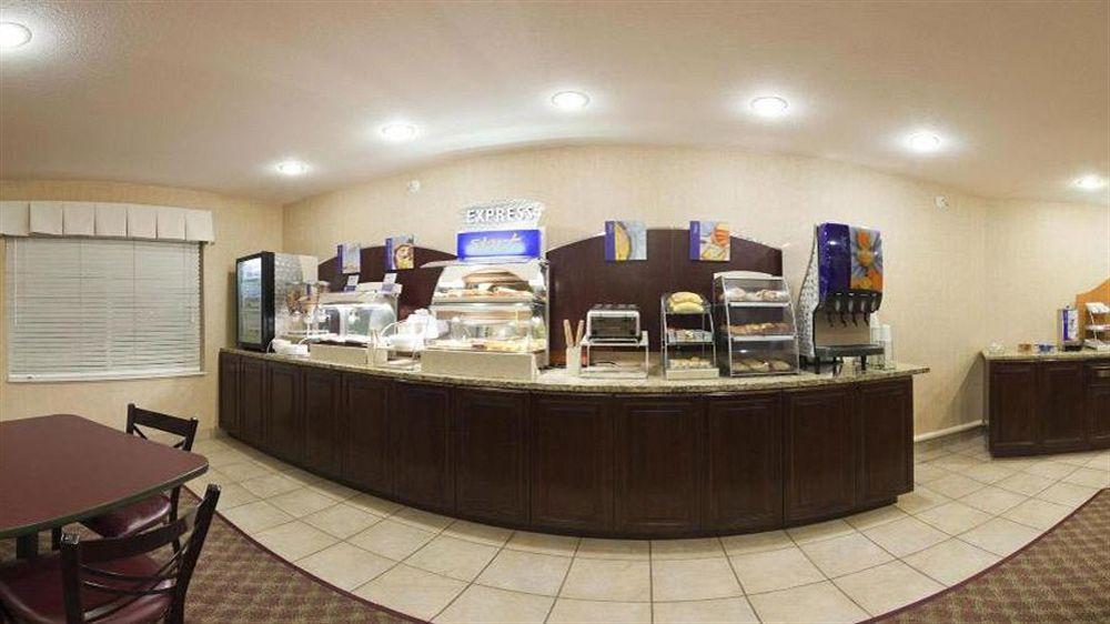 Holiday Inn Express Hotel & Suites Maryville By Ihg Exteriör bild